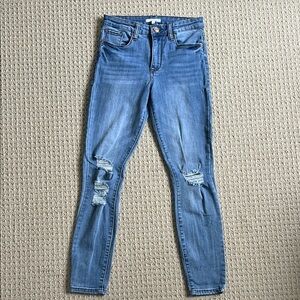 Women's STS Blue Distressed  Skinny Jeans, size 27